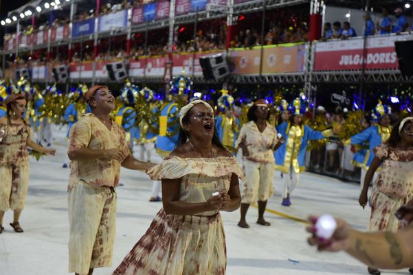 Carnaval 2022 - Desfile da Novo Império  por Rodrigo Gavini  