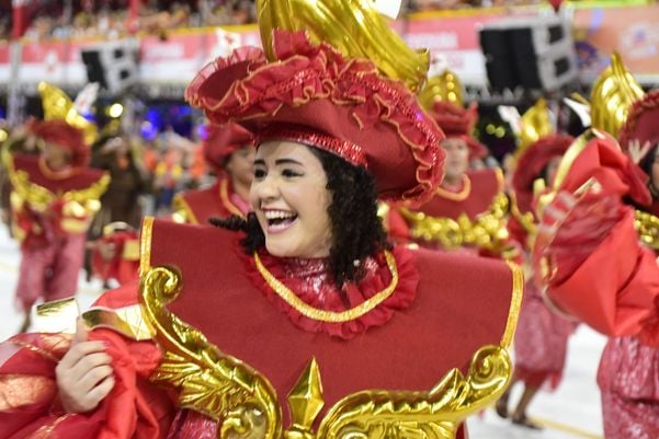 Carnaval 2022 - Desfile da Novo Império  por Rodrigo Gavini  