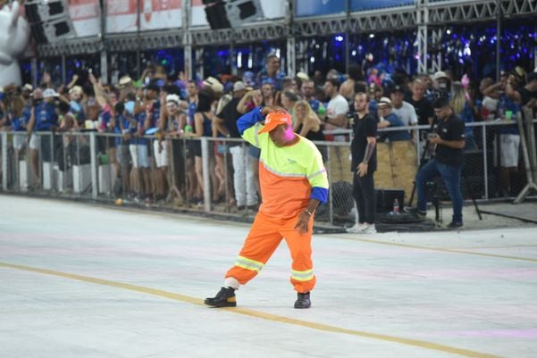 Carnaval 2022 - Desfile da Novo Império por Carlos Alberto Silva