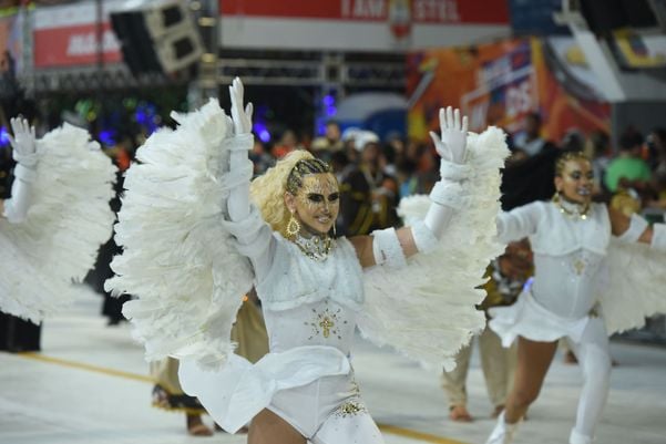 Carnaval 2022 - Desfile da Novo Império por Carlos Alberto Silva