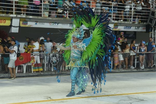 Carnaval 2022 - Desfile da Novo Império por Carlos Alberto Silva