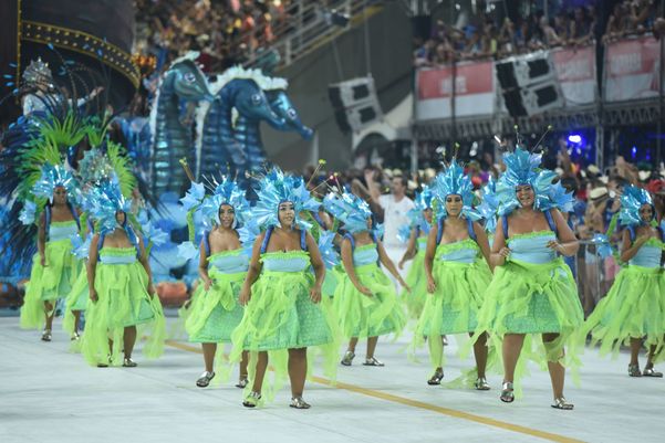 Carnaval 2022 - Desfile da Novo Império por Carlos Alberto Silva