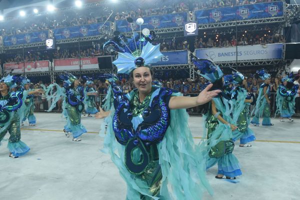 Carnaval 2022 - Desfile da Novo Império por Carlos Alberto Silva