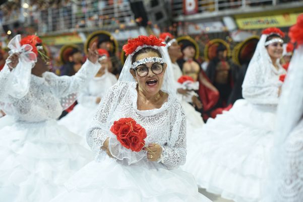 Carnaval 2022 - Desfile da Novo Império por Carlos Alberto Silva