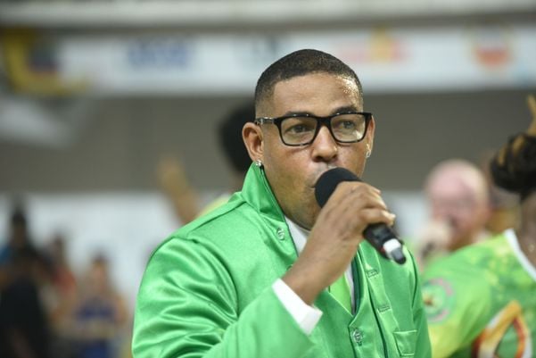 Puxados do samba da Imperatriz por Carlos Alberto Silva 
