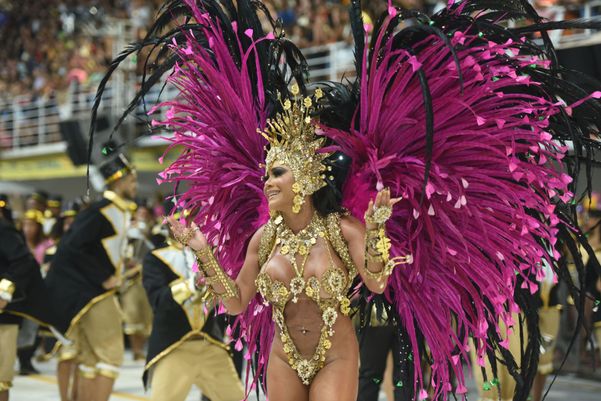 Rainha da bateria por Carlos Alberto Silva 