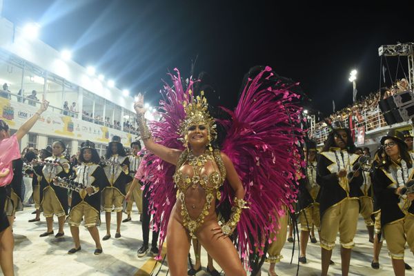 Rainha da bateria por Carlos Alberto Silva 
