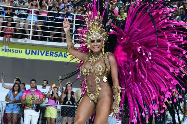 Rainha da bateria por Fernando Madeira