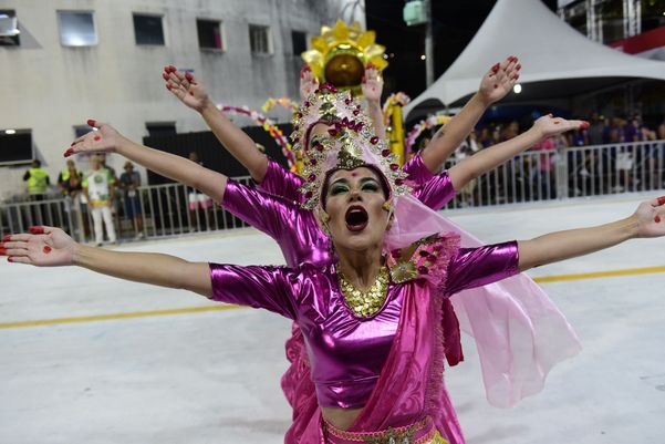 Confira fotos dos momentos marcantes da Imperatriz do Forte por Rodrigo Gavini  