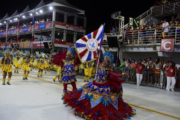 Casal de porta-bandeira e mestre-sala da Independente de Boa Vista por Fernando Madeira