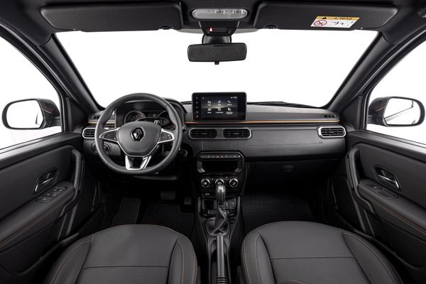 Renault Oroch 2023 traz novidades no design e na motorização