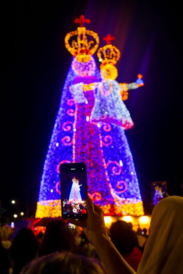 Santa Iluminada em Jacaraípe, na Serra por Edson Reis