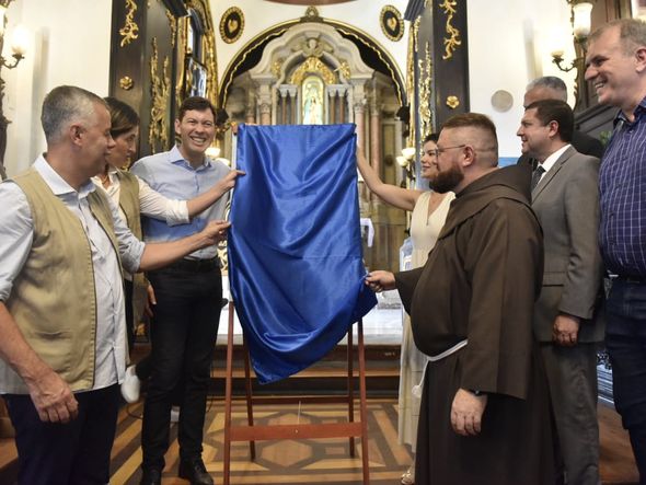 Capela do Convento da Penha é reaberta após obras de restauro por Ricardo Medeiros