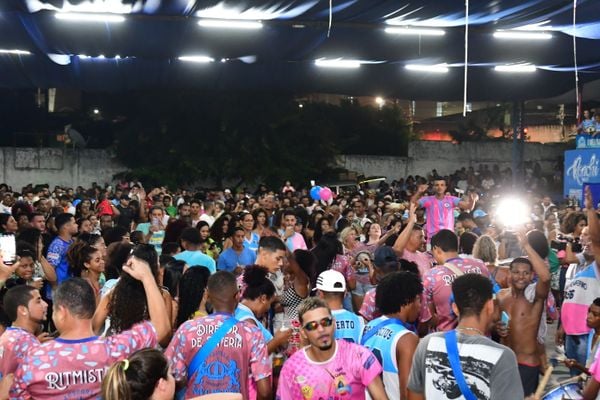 Festa na quadra da Nova Império, campeã do Carnaval 2022 por Fernando Madeira