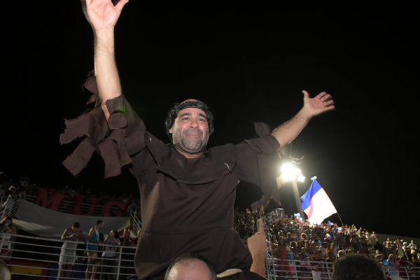 Novo Império é a campeã do Carnaval de Vitória 2022 por Fernando Madeira