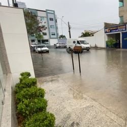 Temporais deixaram uma criança morta e duas outras pessoas feridas. Além disso, mais de 140 capixabas estão desalojados ou desabrigados