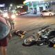 Imagem - Vídeo: motociclista fica ferido após bater em ônibus em Cachoeiro