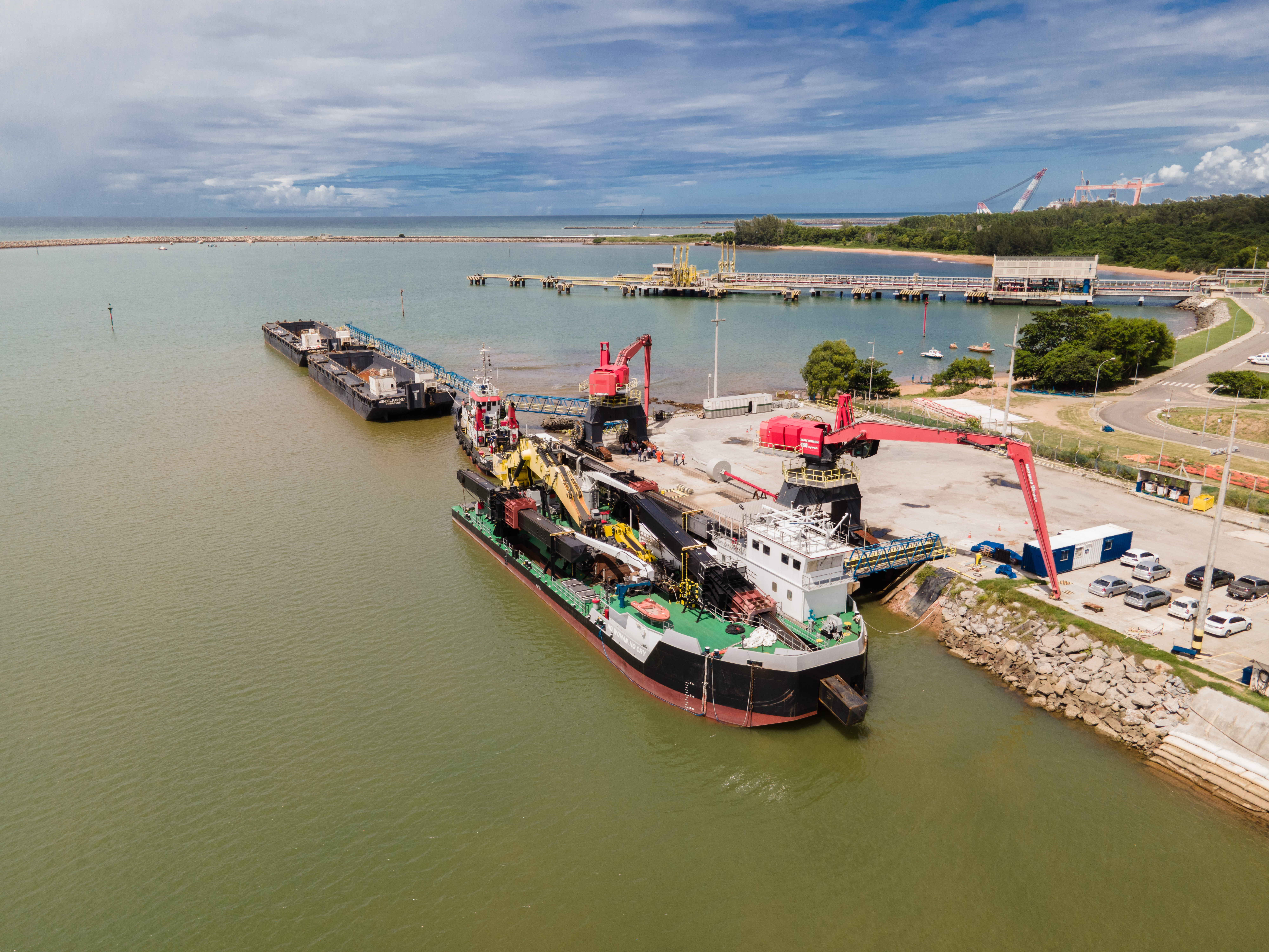 Equipamento é um dos maiores do mundo e está em Aracruz para uma grande operação de dragagem. Ele já foi utilizado nos portos de Santos (SP) e Itaqui (MA)
