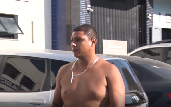 O empresário Ronny Almeida Baptista se entregou à polícia e está preso temporariamente pela morte de um motociclista em Guarapari