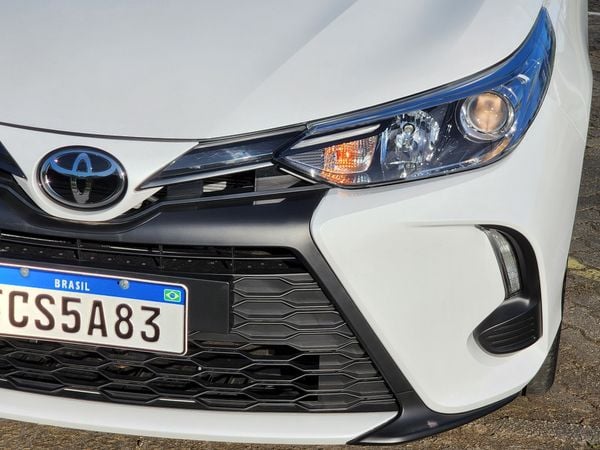 Versão intermediária XS é a mais procurada do compacto Yaris, que tenta alcançar os bons desempenhos de vendas dos médios da Toyota