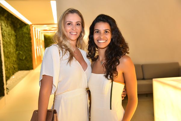 Tatiana e Yohana Soares
