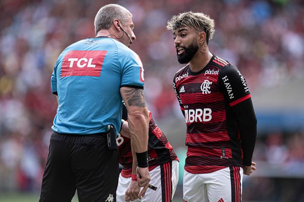 Anderson Daronco controlou bem o jogo entre Flamengo e São Paulo