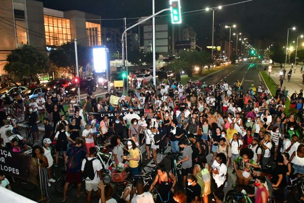 Ato em protesto pela morte de Luísa Lopes por Fernando Madeira