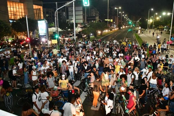 Ato em protesto pela morte de Luísa Lopes por Fernando Madeira