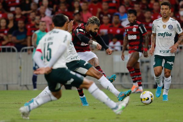 Gabigol tentou, mas não conseguiu colocar o Flamengo em vantagem diante do Palmeiras