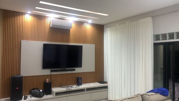 Sala de casa da residência de traficante por Divulgação/PF