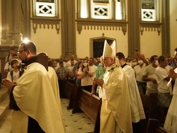Missa de Envio da Romaria dos Homens, na Catedral Metropolitana de Vitória por Vitor Jubini