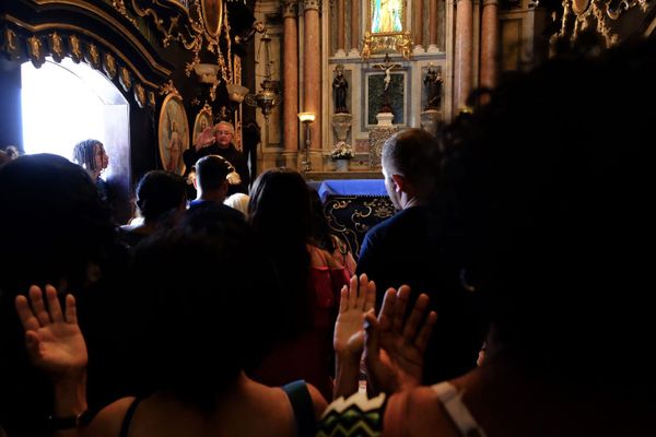 Festa da Penha: fiéis participaram de missa de romaria na manhã deste sábado (23) por Fernando Madeira