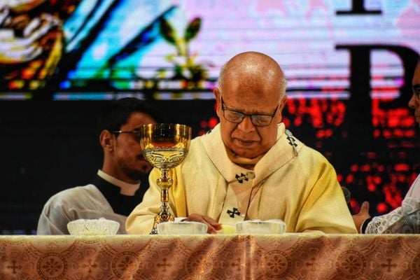 Dom Andherson Franklin Lustoza de Souza (Bispo Auxiliar