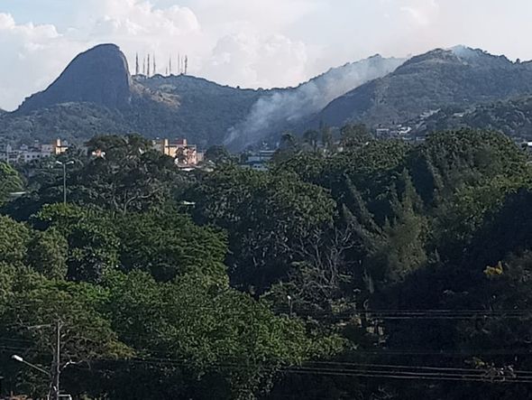 Incêndio é visto na região da Pedra dos Dois Olhos por Leitor | A Gazeta