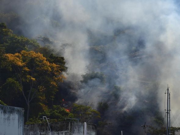 Incêndio é visto na região da Pedra dos Dois Olhos por Fernando Madeira