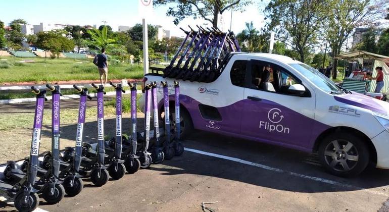 FlipOn, empresa responsável pelo aluguel dos veículos, informou que o serviço volta neste fim de semana, com frota ampliada e novos pontos de aluguel na cidade