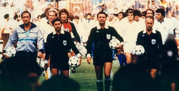 Arnaldo Cezar Coelho apitou a final da Copa do Mundo de 1982, vencida pela Itália
