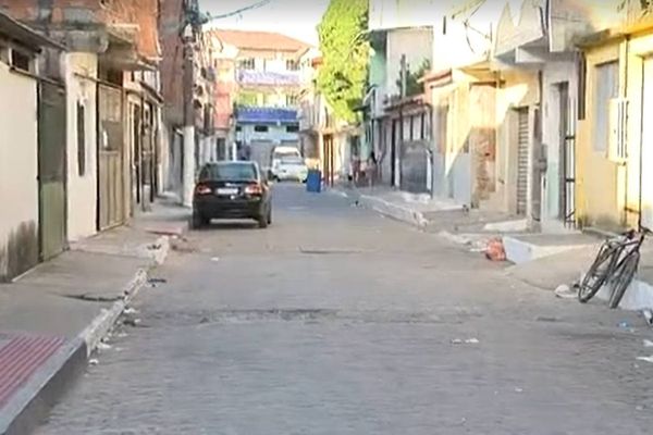 Criança e adolescente morreram baleados durante ataque de criminosos em rua de Vila Velha