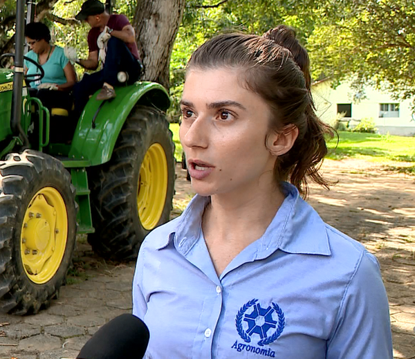 Natalia Fienni se formou há pouco tempo como engenheira agrônomae pretende utilizar o conhecimento adquirido no curso sobre máquinas agrícolas até mesmo para ensinar outras pessoas