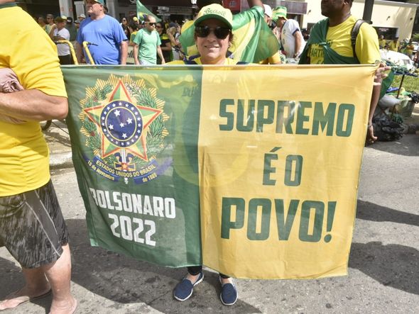 Manifestação Pró-Bolsonaro seguiu pela Terceira Ponte por Ricardo Medeiros