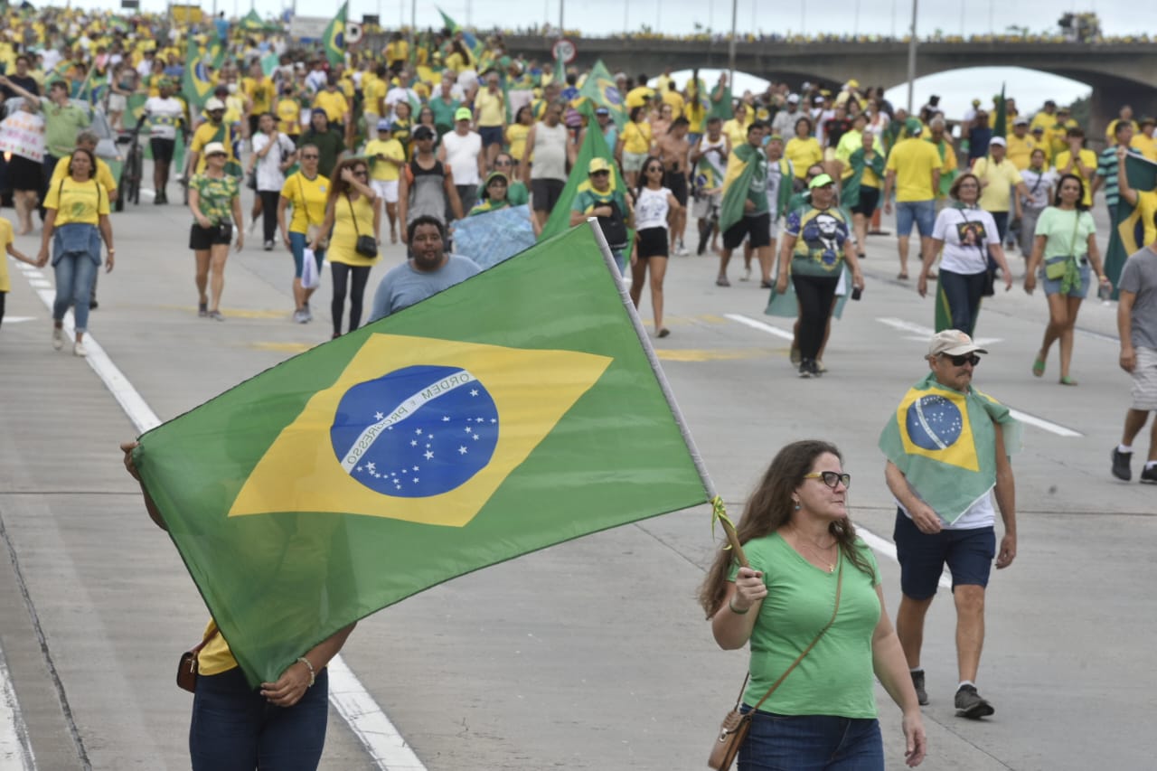 Manifestação Pró-Bolsonaro seguiu pela Terceira Ponte