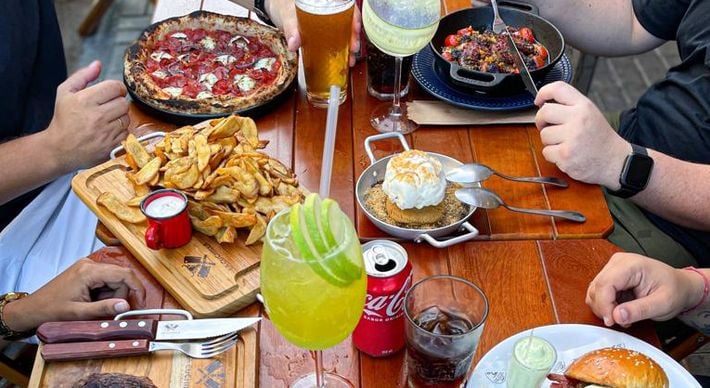 Com atrações para todos os públicos, o Blu Food Park reabre as portas para atendimento presencial atendendo dos amantes da carne até os vegetarianos