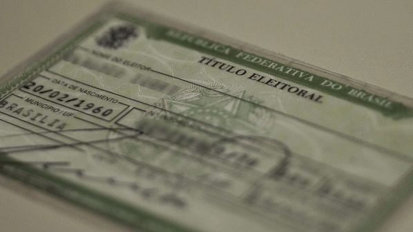 Eleitor poderá verificar se teve o título cancelado consultando a situação eleitoral no site do TSE; confira o passo a passo