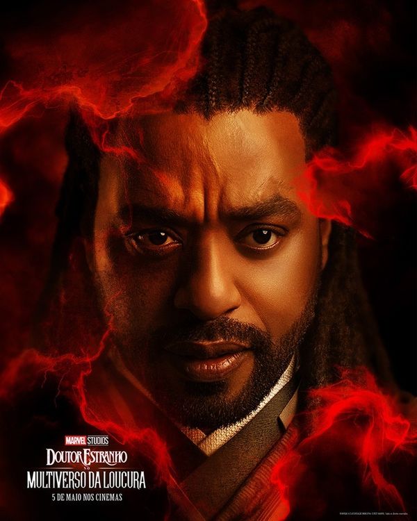 Chiwetel Ejiofor (Mordo) no cartaz do filme 