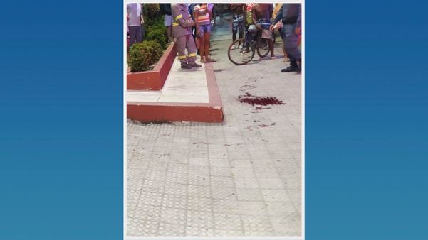 Sobrinho mata tio a facadas em praça de Rio Novo do Sul