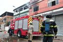 Bombeiros combatem incêndio em apartamento localizado em São Cristóvão, em Vitória(Fernando Madeira)