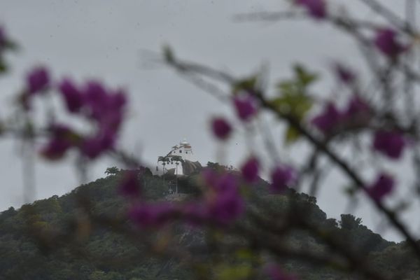 Frente fria chega ao Espírito Santo e fecha o tempo no Estado por Ricardo Medeiros