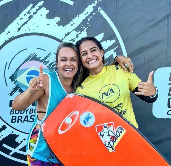 Neymara Carvalho e a filha Luna estão no Chile, onde disputam a 1° etapa do Circuito Mundial