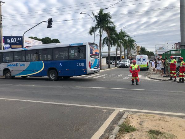 Acidente aconteceu em um cruzamento, na BR 101