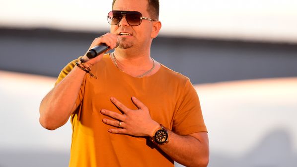 Dia ainda conta com festival para colecionadores de itens antigos e show de humor